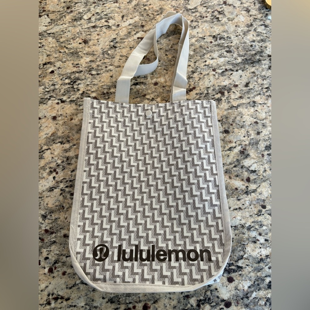 Lululemon Light Gray Tote Bag - Holiday 2025